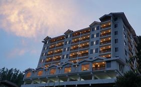 The Jungle Mountain Retreat